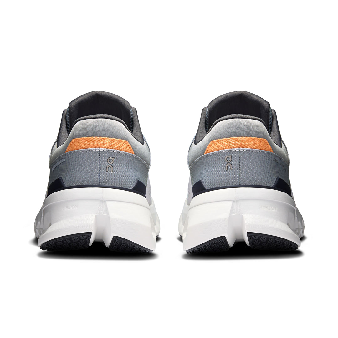 On Cloudrunner 2 men&