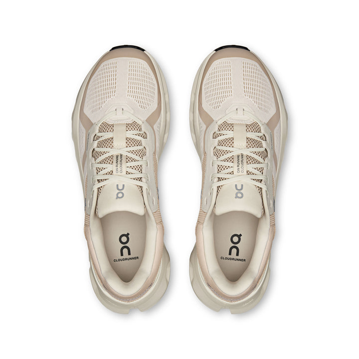 On Cloudrunner 2 men&