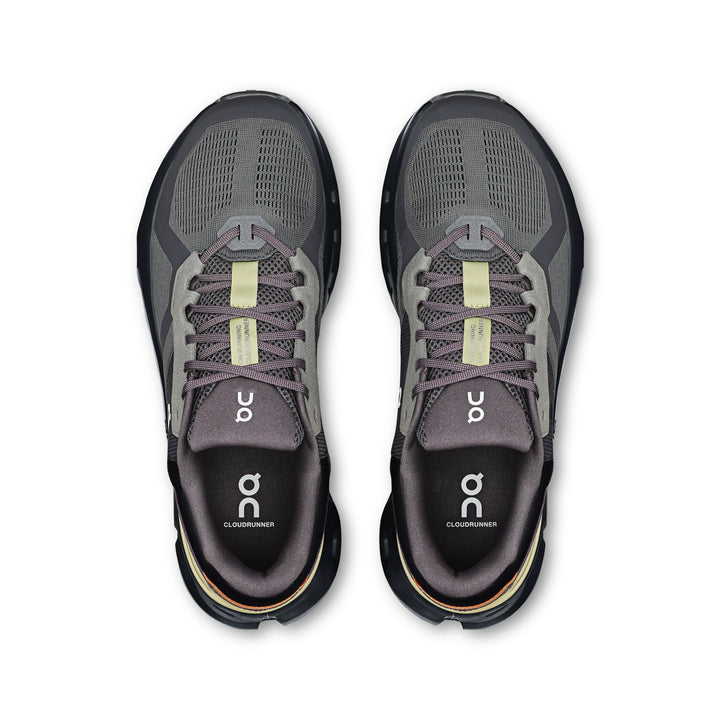 On Cloudrunner 2 men&