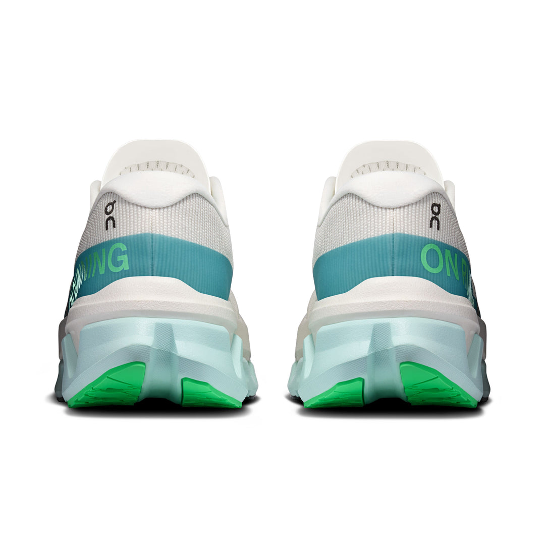 On Cloudmonster 3 Hyper men&