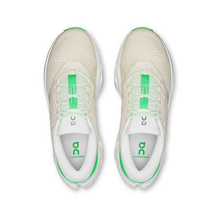 On Cloudrunner 3 men&