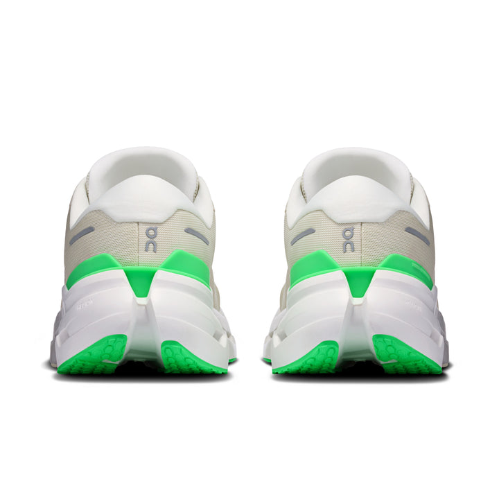 On Cloudrunner 3 men&