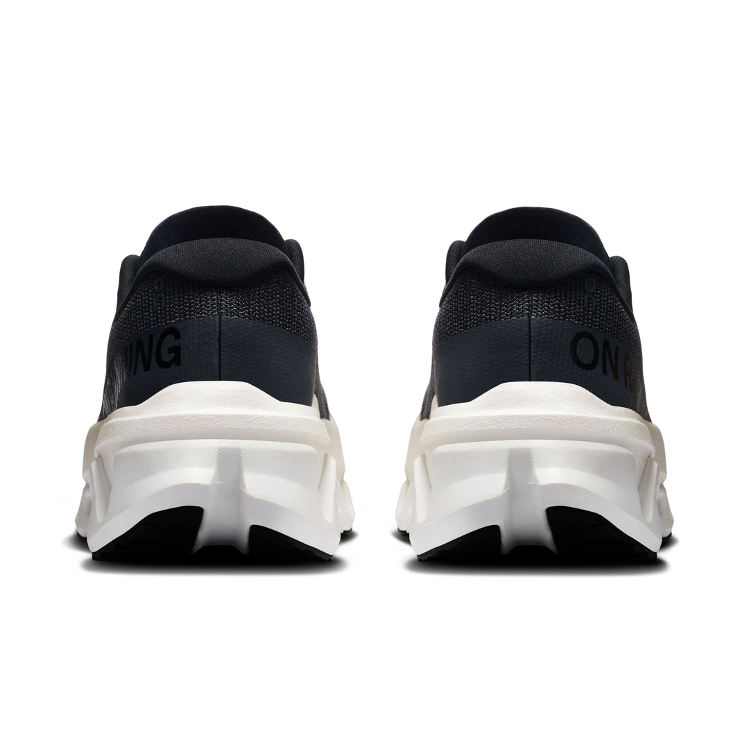 On Cloudmonster 3 Hyper women&