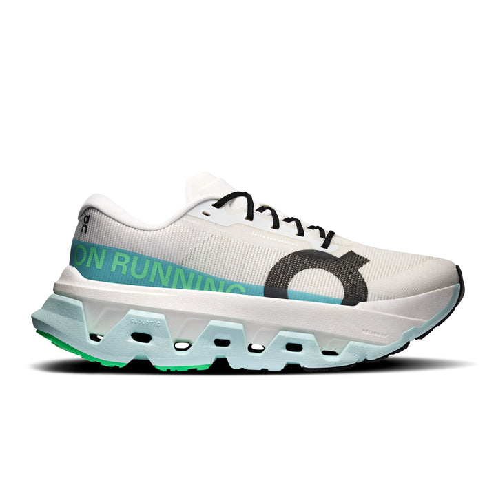 On Cloudmonster 3 Hyper women&