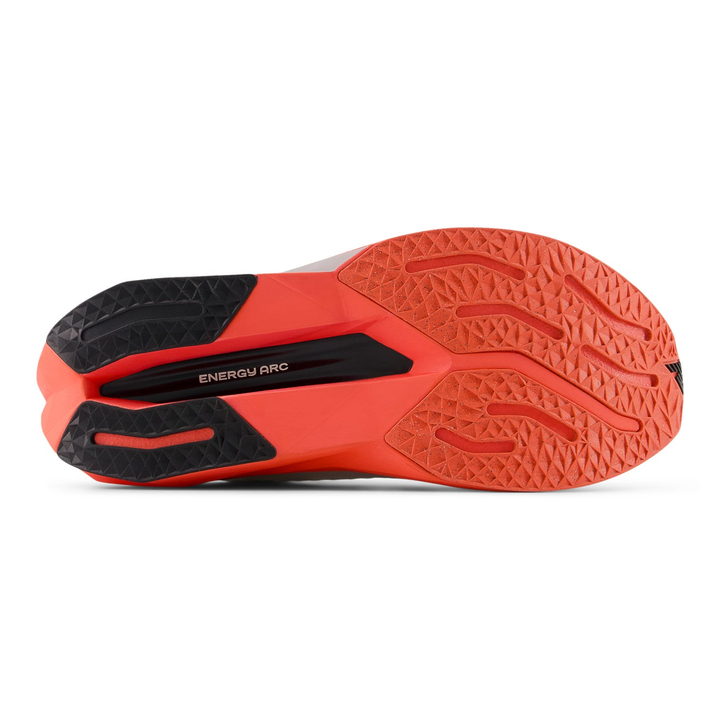 New Balance FuelCell SuperComp Trainer 3 men’s in Urgent Red and Sea Salt and Black, right shoe outsole 